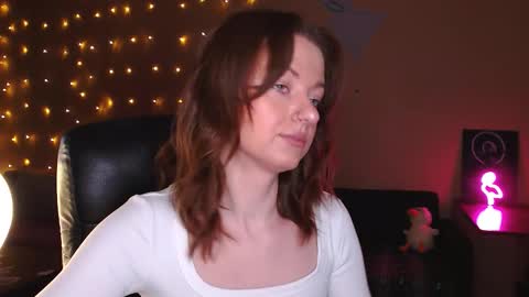 sophieleroux online show from March 26, 11:01 am