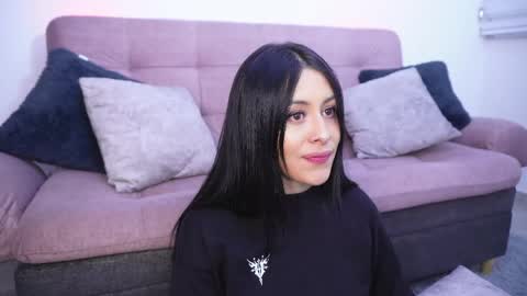 Sophiie online show from June 3, 1:39 am