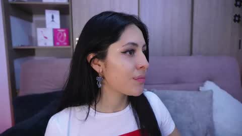 Sophiie online show from March 7, 11:01 pm