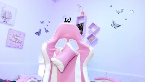 Alicia PVT OPEN online show from September 10, 1:38 am