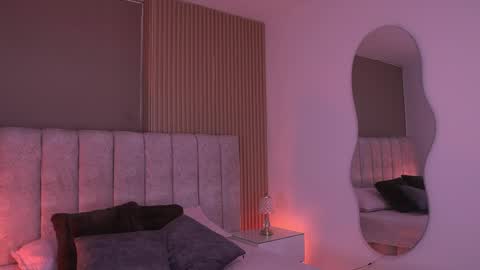 samantha online show from April 13, 7:36 pm