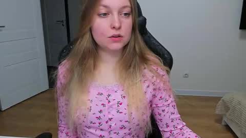 Stacy  online show from March 28, 7:13 pm