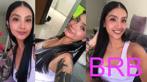 Im MiaIts my first day here  online show from March 19, 9:08 pm