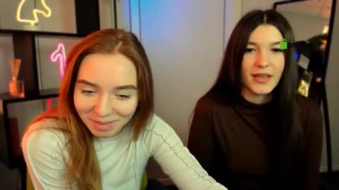 stella_flower online show from March 15, 7:10 am