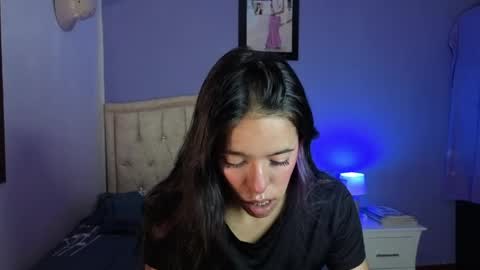 Stephania online show from April 9, 4:23 pm