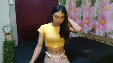 in a world full of sadness why you dont invite me to fvck you online show from June 27, 12:17 pm
