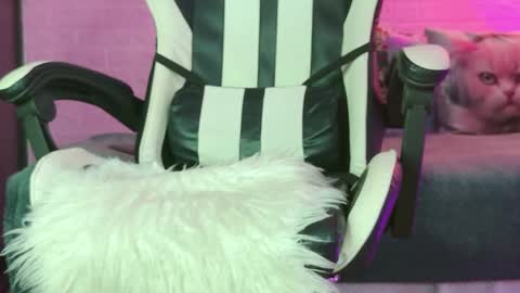 stormy_jhonson9 online show from May 8, 9:05 pm