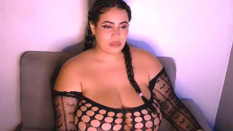 stweetemmac1 online show from May 22, 2:42 am