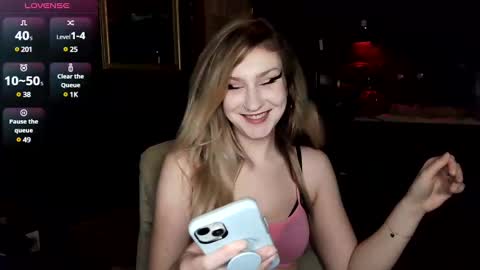 Polly online show from December 17, 4:22 pm