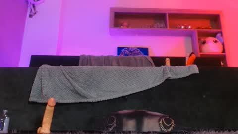 sugarstardust online show from November 26, 11:00 am