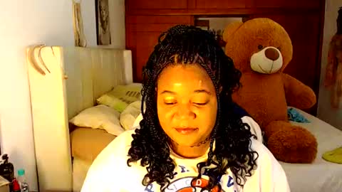 Cami   Back in 2 hours online show from April 17, 2:35 am