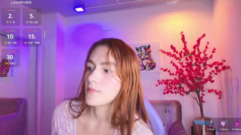 summer_miller online show from May 11, 11:34 am