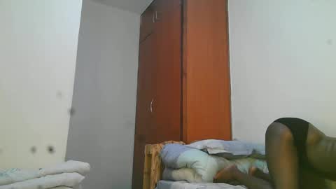 summerdew online show from April 24, 4:21 pm