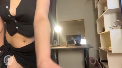 Amy online show from June 2, 8:54 pm