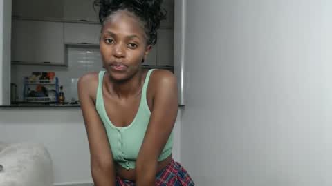 sunny online show from April 16, 9:39 pm