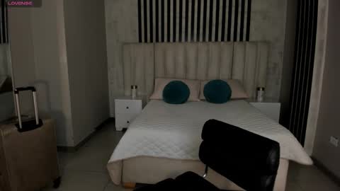 Sunny Rivers online show from March 21, 11:15 am