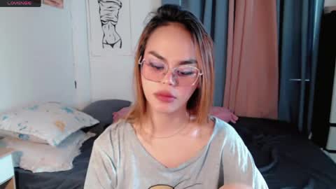Im val online show from May 6, 1:53 am