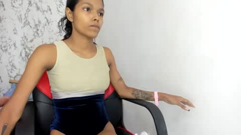 suri online show from June 28, 6:47 pm