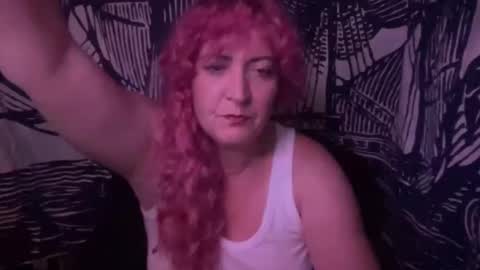 Suzie Q online show from May 11, 6:04 am