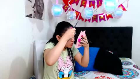 suzy_0 online show from June 24, 4:39 pm