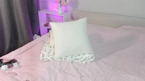 Hey there Im Rita online show from April 17, 4:25 am