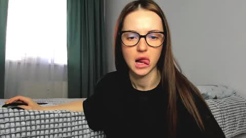 Christina online show from March 22, 1:50 pm