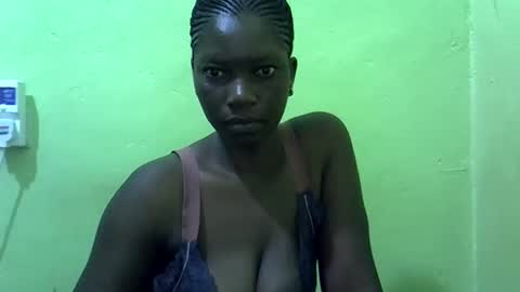 sweet_cherie1 online show from May 31, 1:39 pm