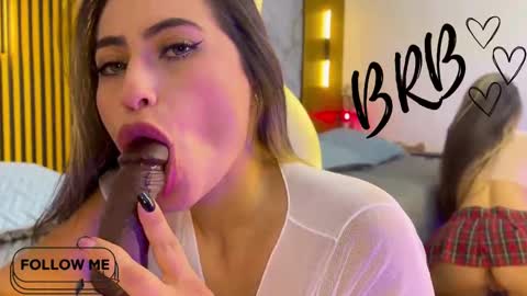 sweet_flame_ online show from September 11, 9:37 pm