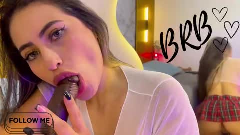 sweet_flame_ online show from September 16, 8:39 pm