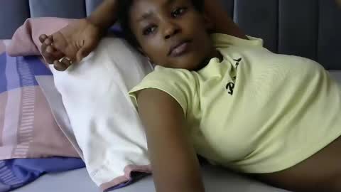 sweet_freaky online show from April 11, 7:56 am