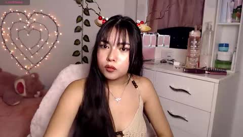 Hannah online show from March 13, 1:23 pm