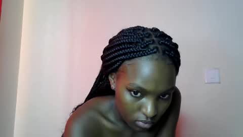 sweet_strawberina online show from April 23, 12:51 pm