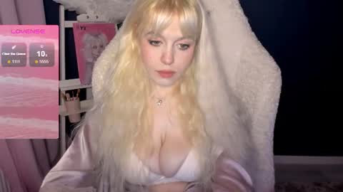 Lisa online show from August 9, 7:17 pm