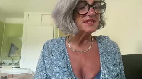 SweetHoneyMonica online show from July 10, 6:47 am