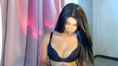 sweetkandy20 online show from August 9, 3:04 pm