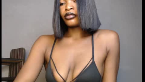 sweetxxboobsx online show from April 16, 3:01 pm