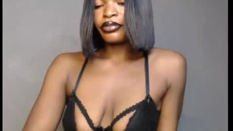 sweetxxboobsx online show from March 22, 8:31 am