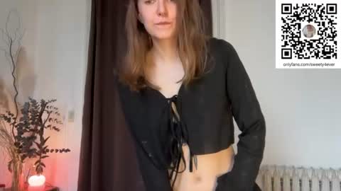 Lily online show from August 2, 3:37 pm