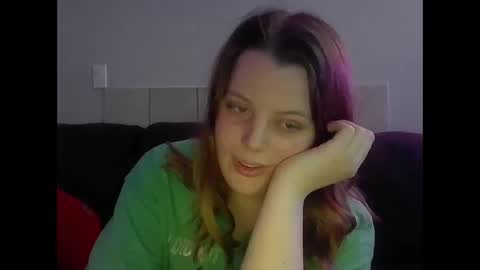 tacyluxe online show from May 18, 4:29 am