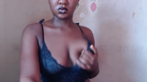 tall_choco online show from June 15, 4:18 pm