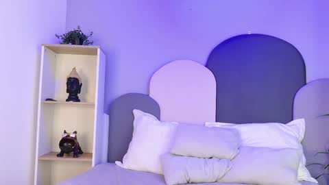 taracarsonn online show from March 30, 2:55 am