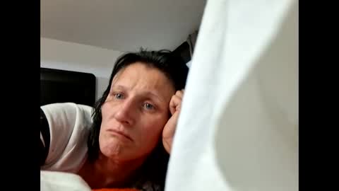 tastypeach6989 online show from May 15, 11:18 pm