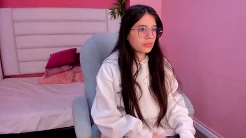 tatiana_arboleda online show from March 19, 2:27 am