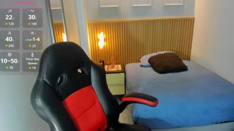 T A T I  online show from March 31, 2:44 am