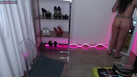 High Mami  online show from May 10, 6:59 am