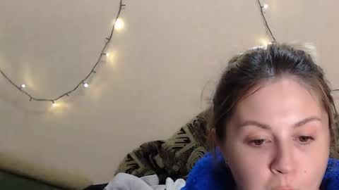 Taya online show from April 21, 8:27 pm