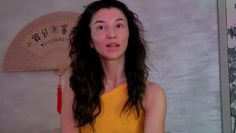 TayaKayan online show from April 5, 12:26 pm