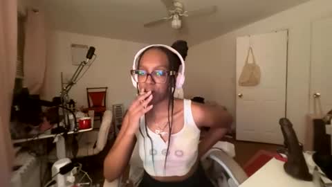 Taylor online show from August 2, 2:14 am