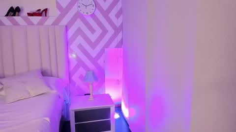 Tayra horny for you online show from May 16, 7:11 am