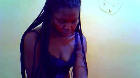 teddyquinsly28 online show from May 18, 12:11 pm